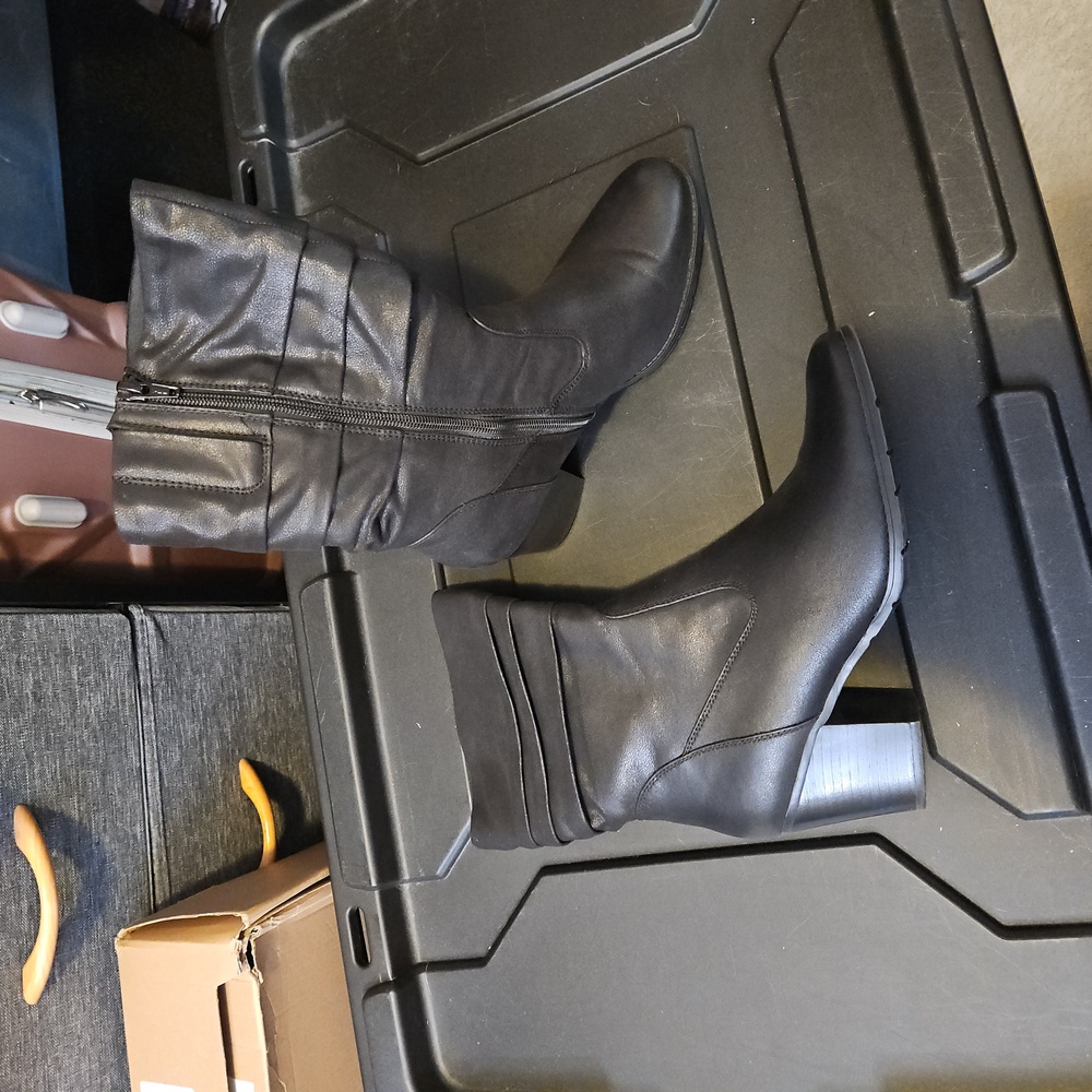Baretraps Booties